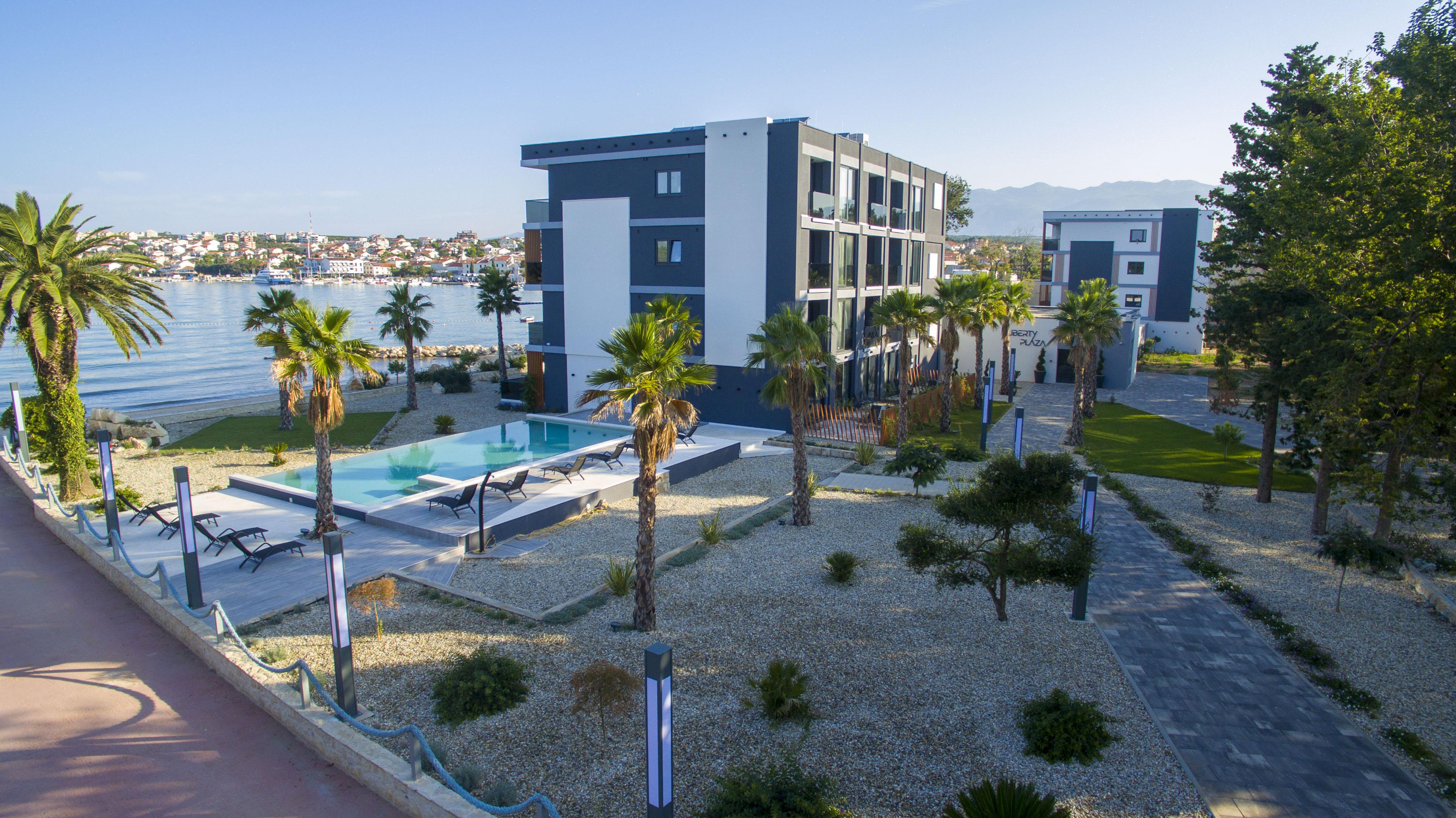 Liberty Plaza Hotel Novalja Exterior photo